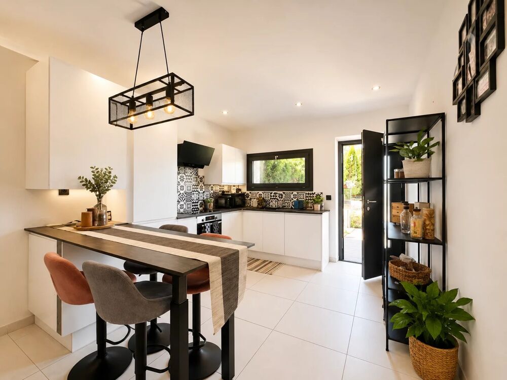 APPARTEMENT T3 RÉNOVÉ À PUGET-SUR-ARGENS
