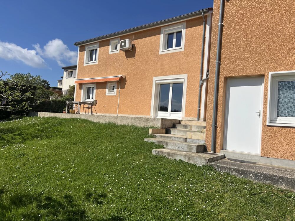 Maison secteur résidentiel à Villars