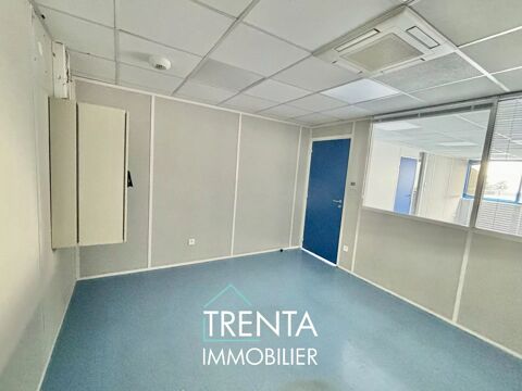   Bureaux et espaces de stockage - À louer - Voiron 