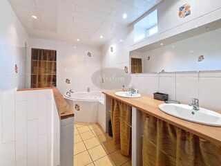  Maison à vendre 10 pièces 282 m²