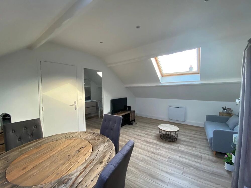 Location Appartement Studio meublé hyper centre-ville Saint-quentin