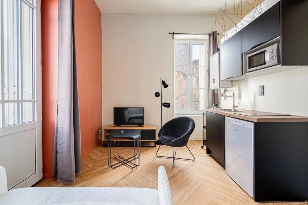 Vente Hôtel particulier EXCLUSIVITÉ – PRODUIT D'INVESTISSEMENT À SAISIR Saint-Étienne