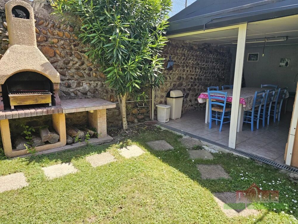 ROUSSILLON, centre ville, Villa T5 de 140 m², terrain de 500 m²