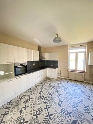  Appartement à louer 3 pièces 70 m²