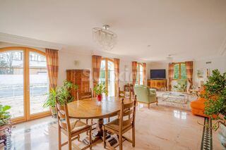  Maison � vendre 8 pi�ces 275 m�