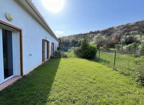   Entre mer et maquis : Un �crin de s�r�nit� aux portes de Saint-F Appartement - 2 pi�ce(s) - 44 m�