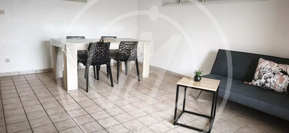A LOUER 700 euros T3 MEUBLE - BOIS RADA - SAINTE ROSE