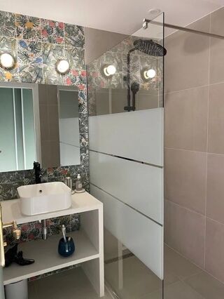  Appartement à louer 2 pièces 56 m²
