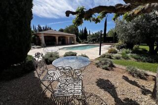  Maison � vendre 6 pi�ces 233 m�