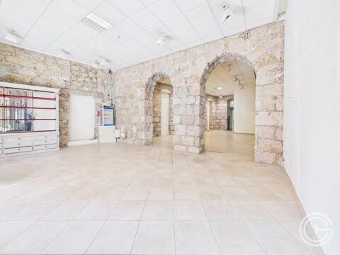 Local commercial 2625 06000 Nice