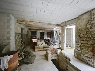  Immeuble � vendre 3 pi�ces 235 m�