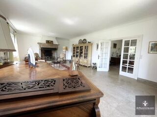  Maison  vendre 11 pices 318 m