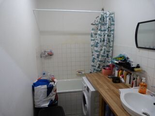  Appartement à louer 3 pièces 64 m²