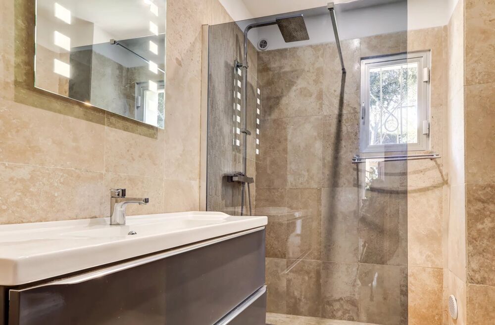 � vendre  Maison Cagnes-sur-Mer (06800)