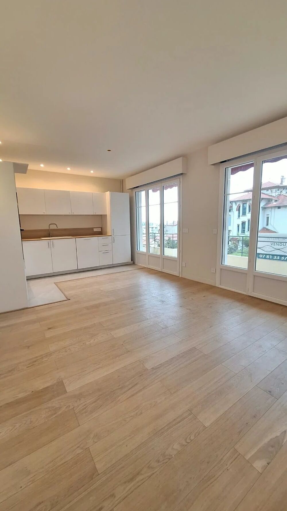 Vente Appartement TRÈS BEL APPARTEMENT RÉNOVÉ AVEC TERRASSE PLEIN SUD Cannes