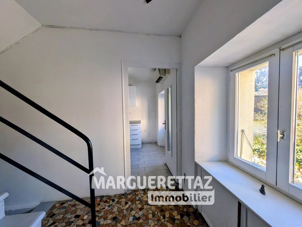Vente Maison Maison de village mitoyenne - St Jeoire 115m² / garage / pas d'e Saint-jeoire