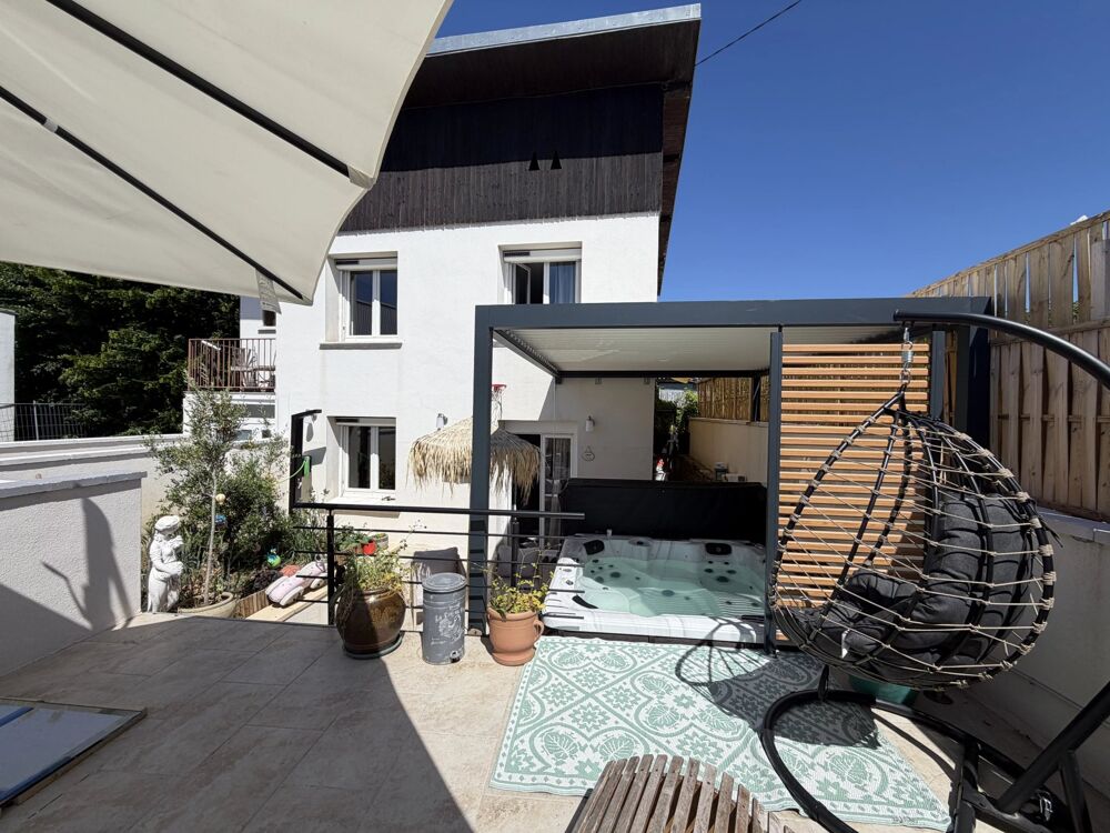 EXCLUSIVITÉ  MAISON RÉNOVÉE 73 M²  JACUZZI, SAUNA & TERRASSE 