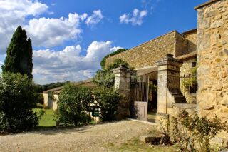  Maison  vendre 8 pices 300 m