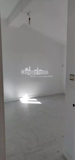  Appartement à louer 3 pièces 46 m²
