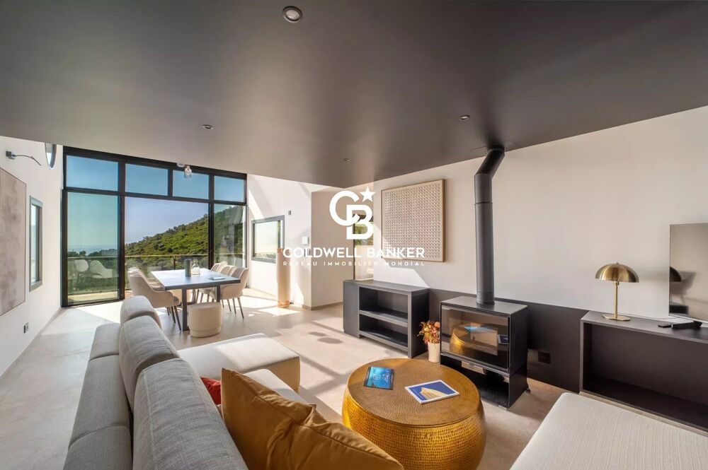 Vente Villa Élégance contemporaine et art de vivre face à la mer Cavalaire-sur-mer