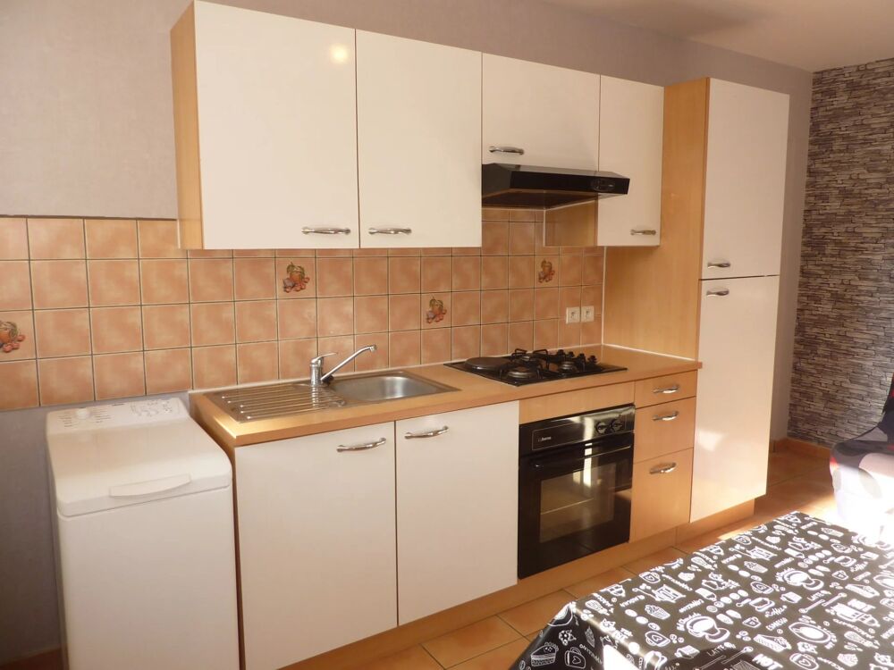 Location Appartement MONTBELIARD centre F1 meublé avec parking Montbéliard