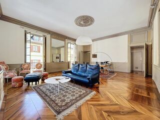  Appartement � vendre 6 pi�ces 216 m�