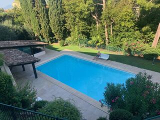  Appartement à louer 2 pièces 61 m²