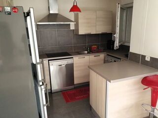  Immeuble  vendre 15 + pices 303 m