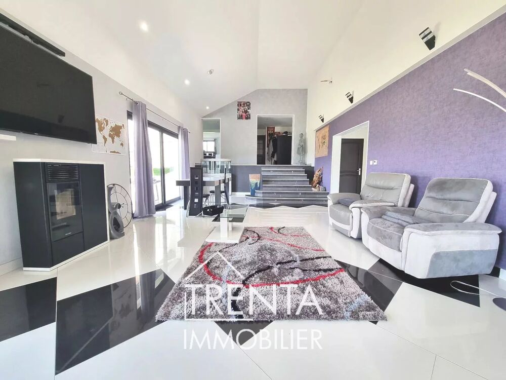 Vente Maison Maison à vendre de 200m² sur la commune de Sillans Sillans