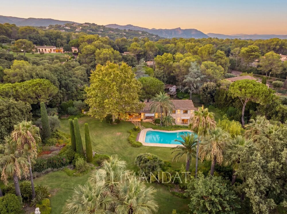 � vendre  Maison Saint-Paul-de-Vence (06570)