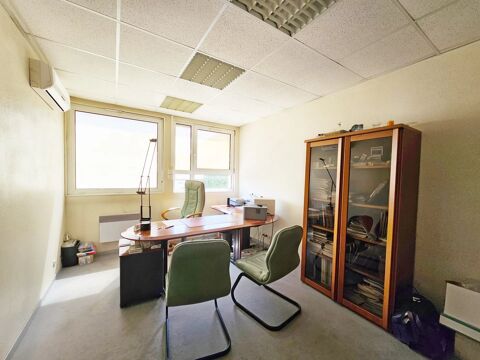Laon – Opportunit&eacute; au sein d'un centre m&eacute;dical tr&egrave;s fr&eacute;quent&eacute; 106000 02000 Laon