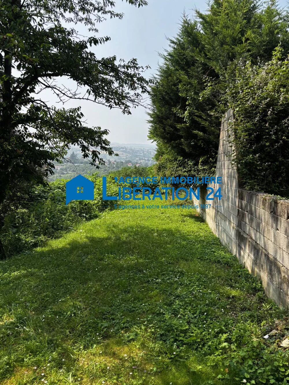 Vente Terrain TERRAIN CONSTRUCTIBLE 807 M2  proche des AXES et  COMMODITES Rive-de-gier
