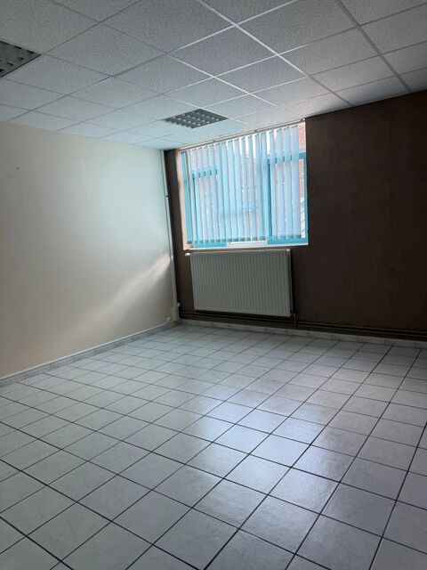   À LOUER : BUREAUX PROFESSIONNELS 126 m² + PARKING PRIVATIF ! 