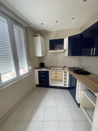  Appartement à louer 3 pièces 61 m²