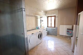  Appartement à louer 3 pièces 100 m²