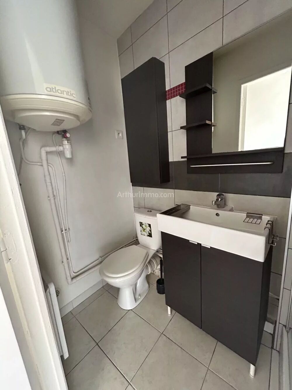 Location Appartement T1  Centre ville Aubagne