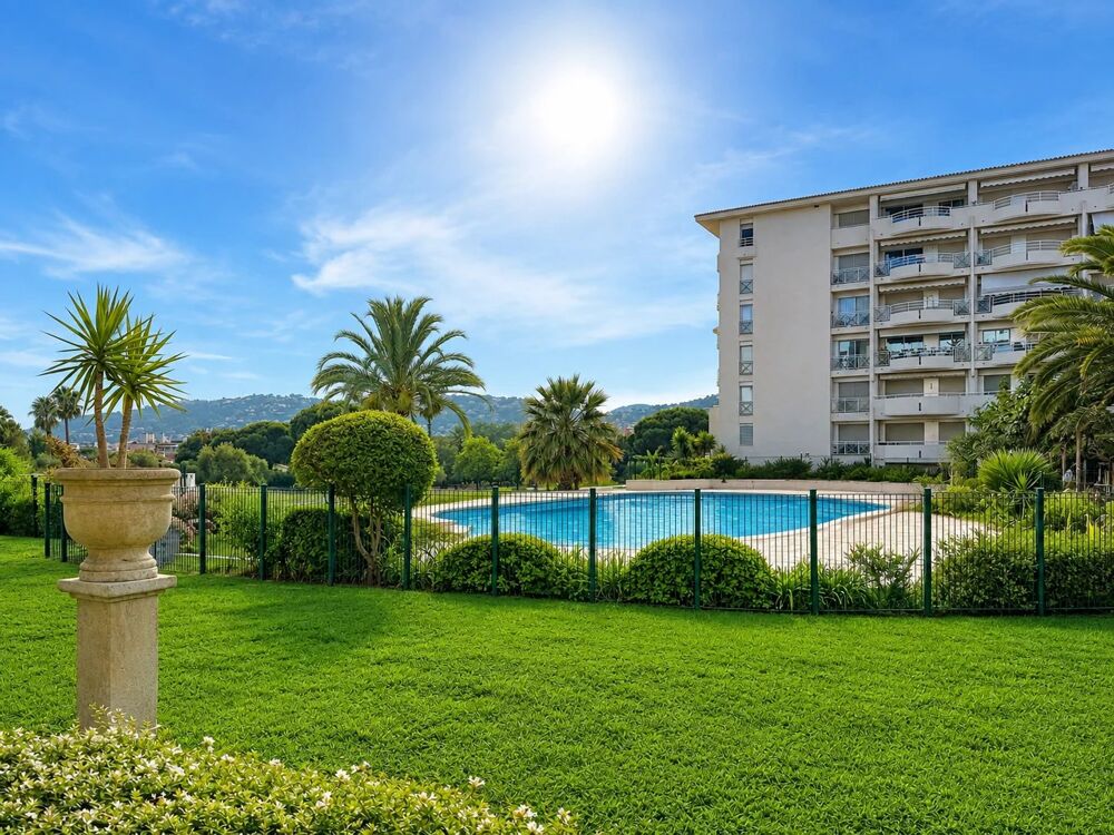 à vendre  Appartement Antibes (06600)