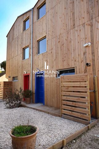  Maison  vendre 9 pices 