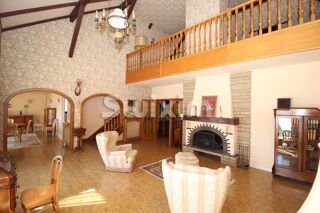  Maison � vendre 6 pi�ces 304 m�