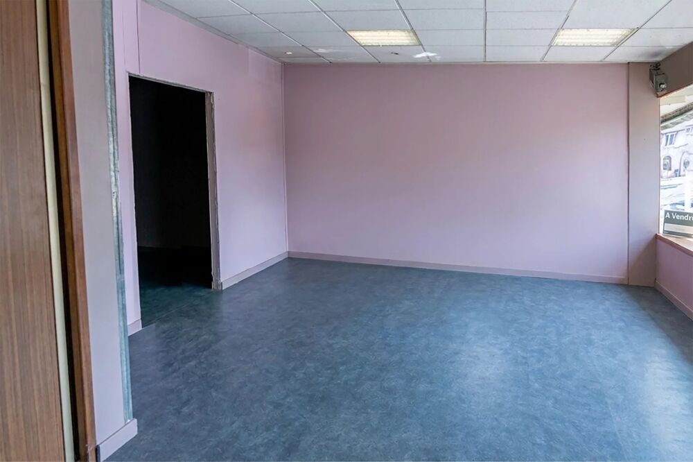 Vente Immeuble Neuvy sur Barangeon - Centre -Ville : Immeuble commercial Neuvy-sur-barangeon