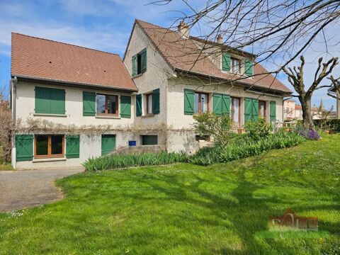   ESTRABLIN centre, Villa T6 de 149m avec terrain de 1600m. Maison - 6 pice(s) - 149 m