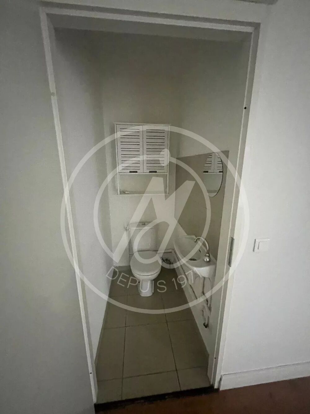   A louer petit bureau de 25m2 à JARRY - 475euros HT HC /mois Baie-mahault