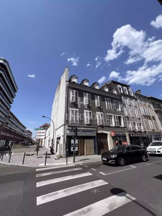  Immeuble � vendre 12 pi�ces 417 m�