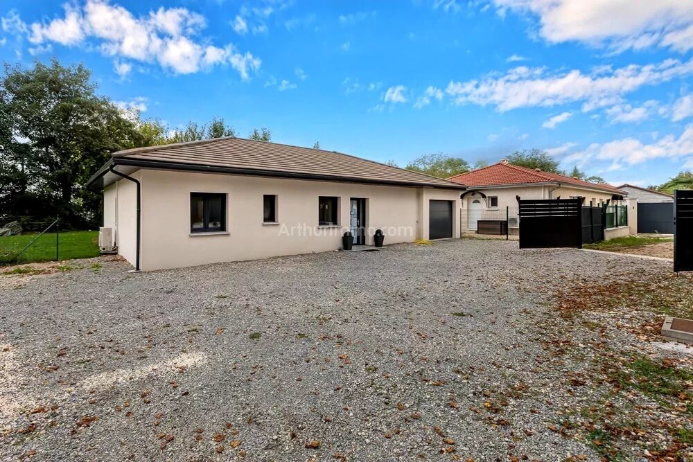 EXCLUSIVITE - ST VICTOR DE MORESTEL