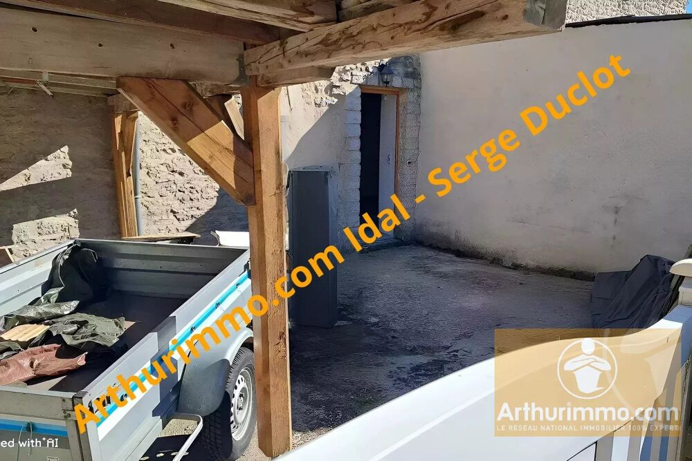 Maison de village de plain-pied avec cour de 40 m² env