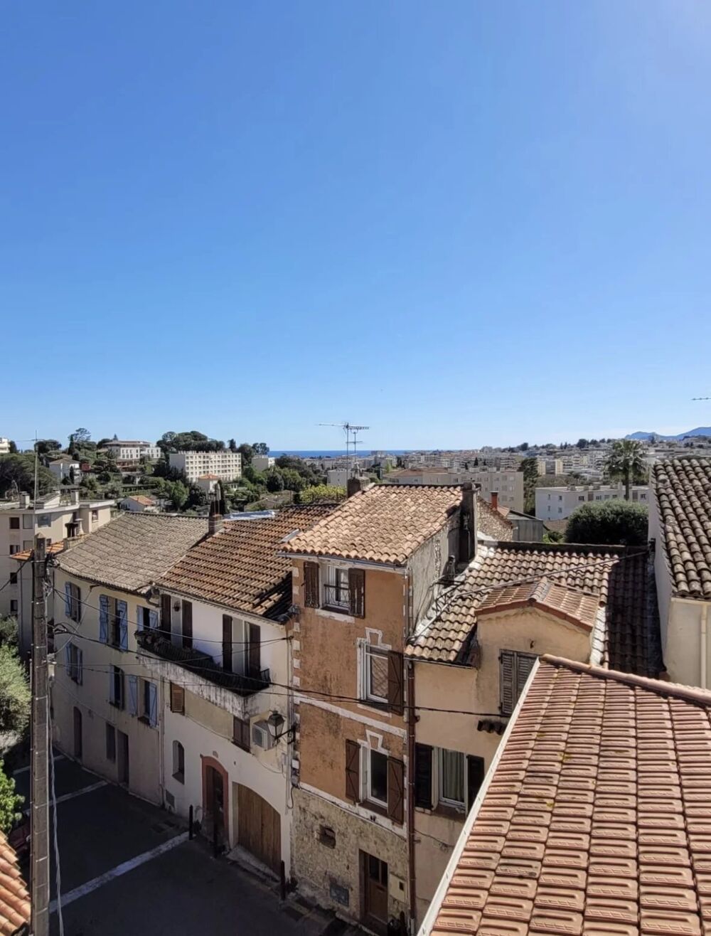 Maison de ville de 75m² avec balcon vue mer entièrement rénovée