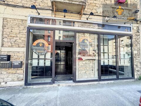 A vendre Bureau Id&eacute;alement Situ&eacute; &agrave; Bourgoin-Jallieu 157500 38300 Bourgoin-jallieu