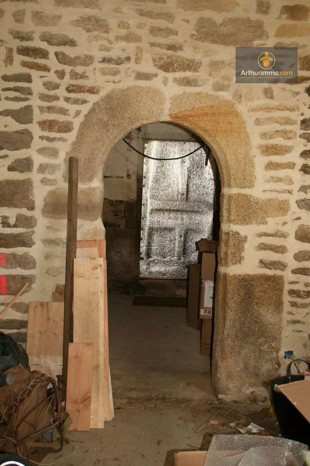 JOSSELIN MAISON 3 CHAMBRES AVEC TERR. 800 M²