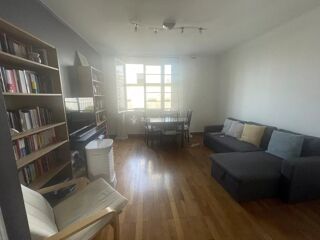  Appartement à louer 2 pièces 56 m²