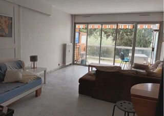  Appartement � louer 1 pi�ce 35 m� Juan-les-pins